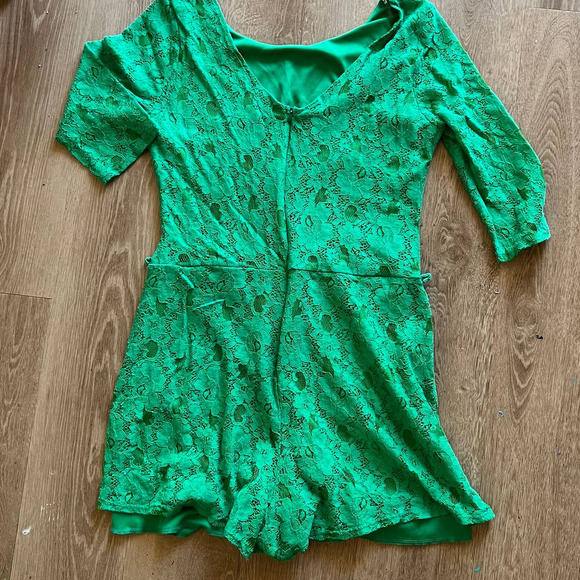 Maude Medium Green Lace Romper - Picture 7 of 10